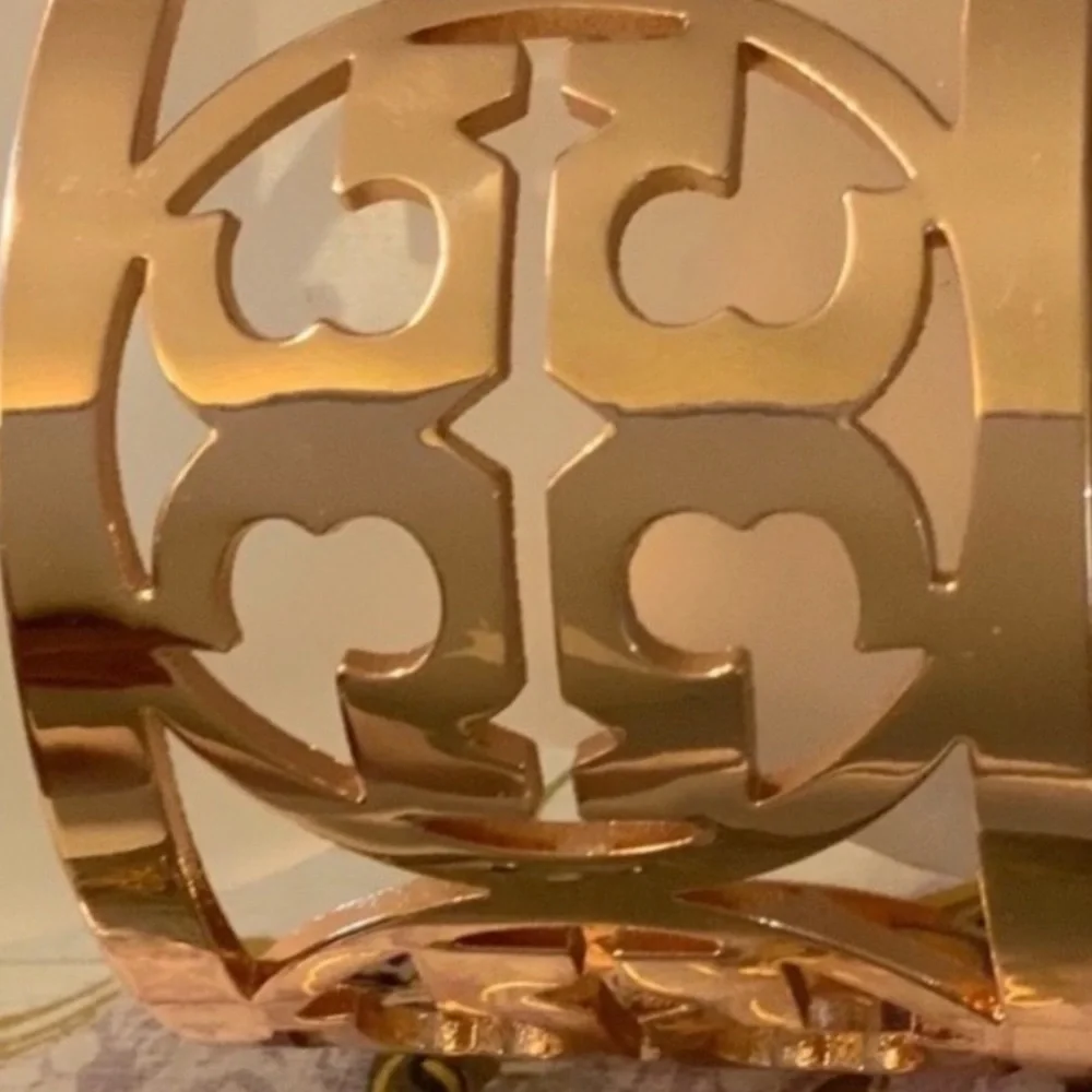 Tory Burch sale Rose gold Double T logo wide cuff bracelet - Picture 2 of 4